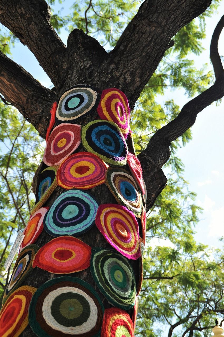 découvrez l'upcycling, une démarche écologique et créative qui transforme les objets et matériaux usagés en produits uniques et durables.