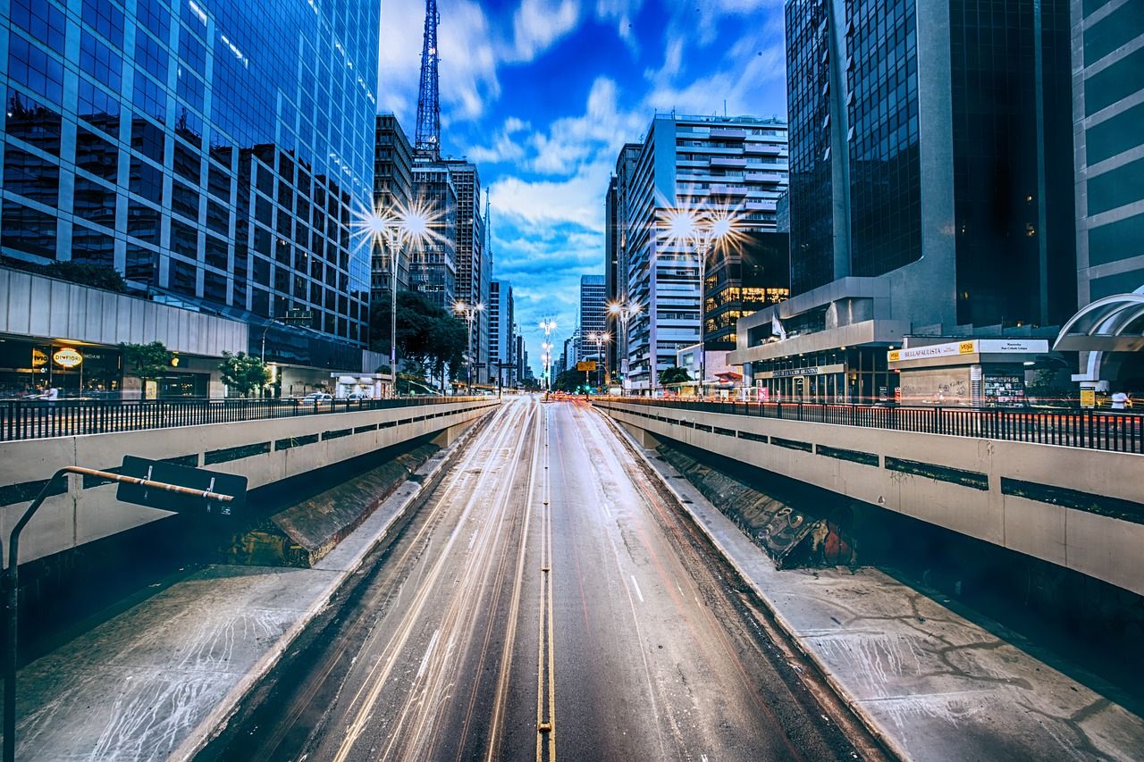 découvrez les dernières tendances et innovations en matière de mobilité. explorez comment les solutions de transport moderne transforment nos déplacements au quotidien, favorisant une vie urbaine plus fluide et durable.