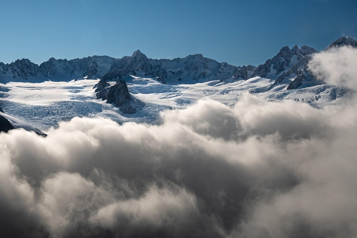 Glaciers menacés : à Grenoble, un laboratoire public pionnier face aux défis climatiques